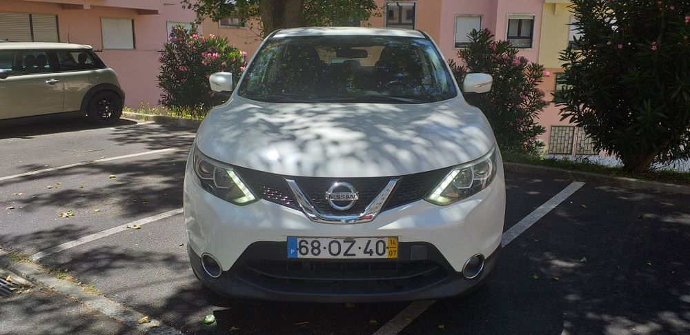 Nissan Qashqai 1.6 Dci Pure Drive (Em bom estado)2014