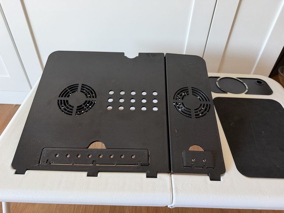 Mesa de apoio sentado
