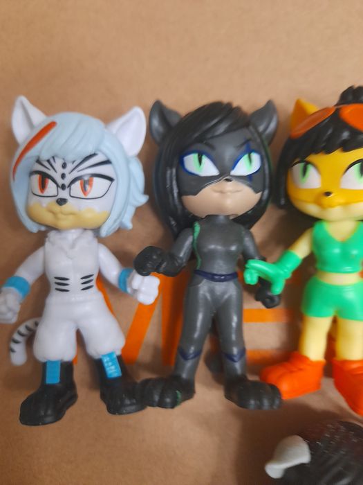 12 Bonecas flinx girls com carta original