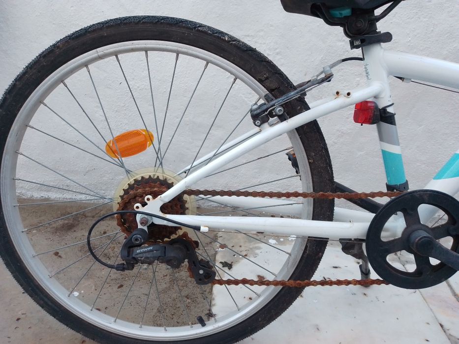 Bicicleta B-TWIN roda 24