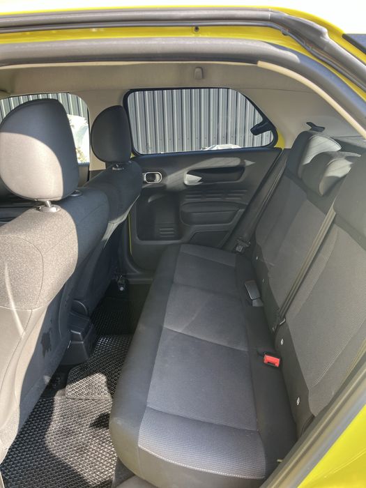 Продам автомобіль Citroen C4 Cactus