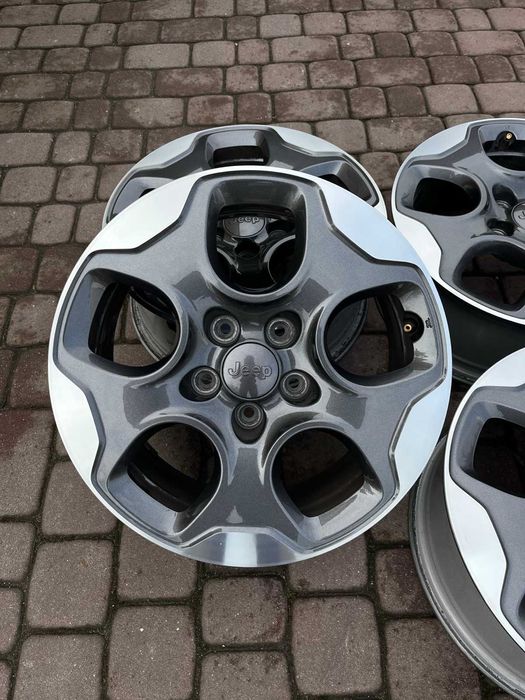 Oryginalne alufelgi Jeep 5x110 16 cali CZUJNIKI RENEGADE Bicolor