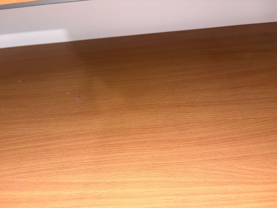 Secretaria em ótimo estado