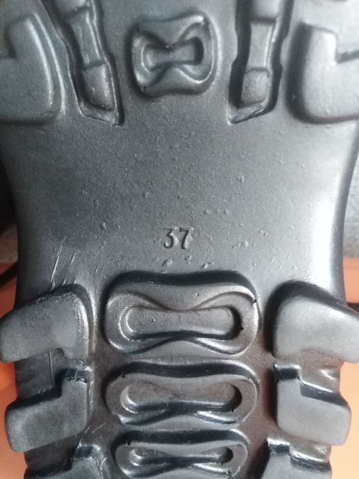 Берци б/у кожані