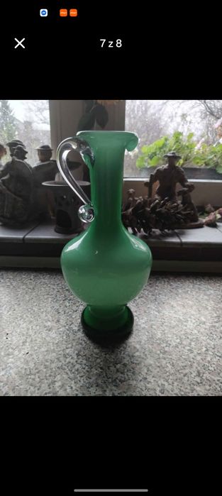 Wazon w pięknej barwie, wys.28 cm,stan ideany