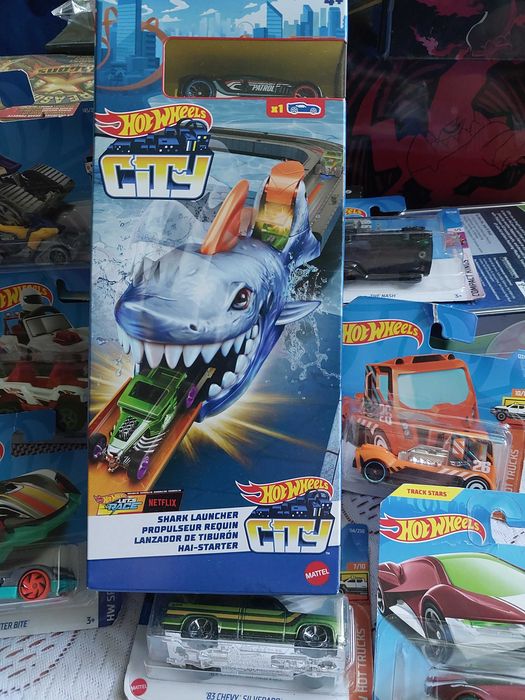 Zestaw samochodów howheels