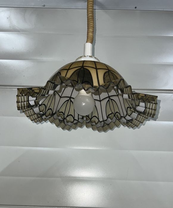 Люстра світильник