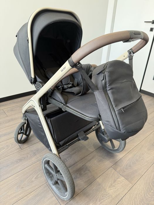 Візочок Carrello Vector
