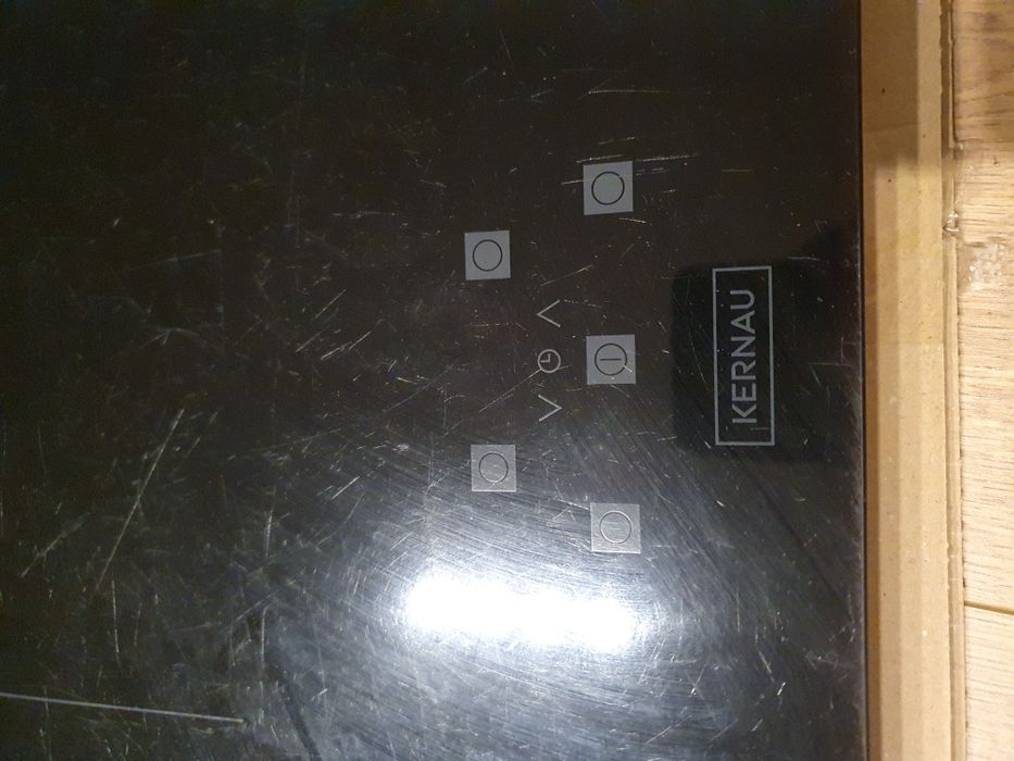 Sprzedam płytę indukcyjną Kernau uszkodzoną