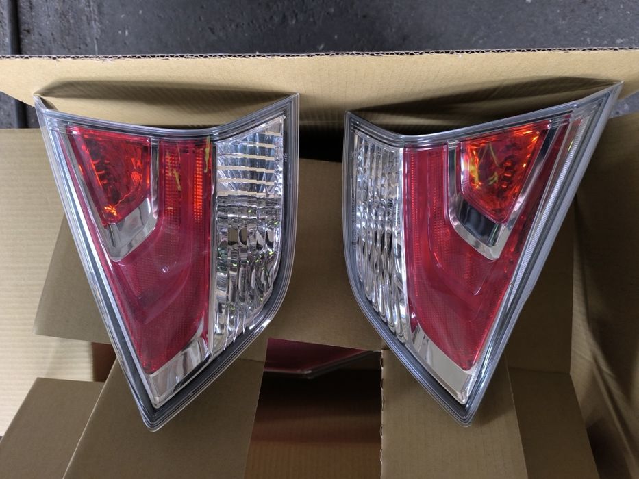 Komplet lamp tył Nissan X-trail t32 4szt