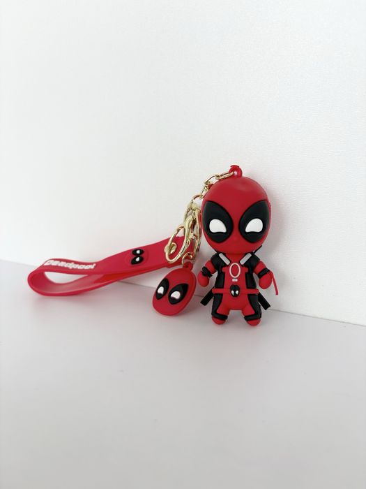 Брелок Deadpool Marvel Дедпул на ключі фігурка супергероя