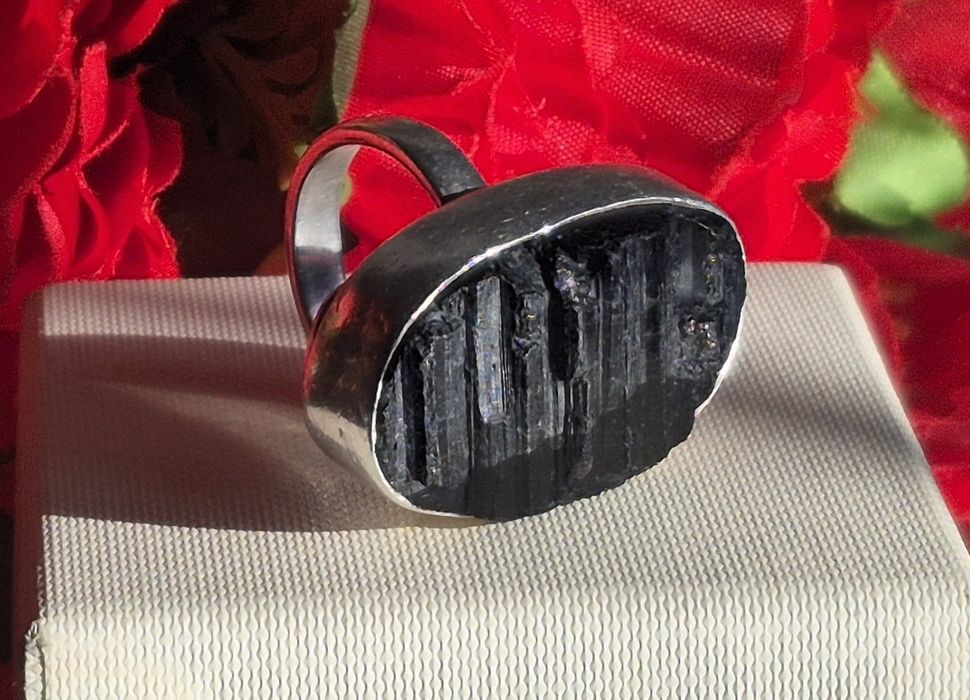 Przepiękny duży pierścionek ze srebra 925  Turmalin rozmiar 16