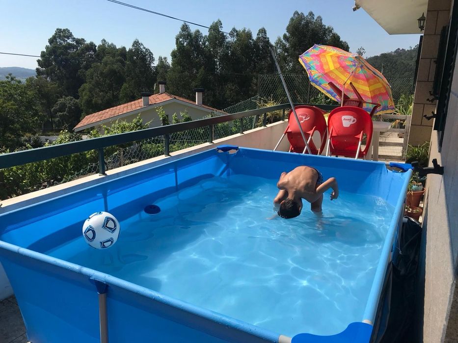 Piscina Desmontável 3m x 2m – Em Bom Estado