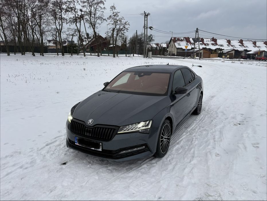 REZERWACJA DO 14.02 Sprzedam Skodę superb 2020r.