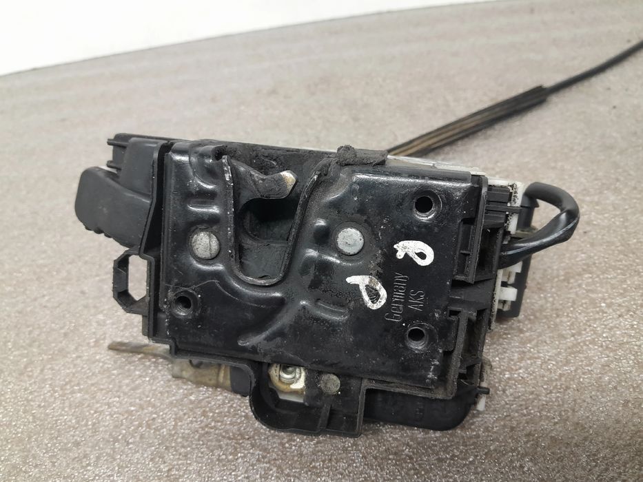 Fechadura / fecho porta frente esquerdo SEAT Ibiza II (6K1)