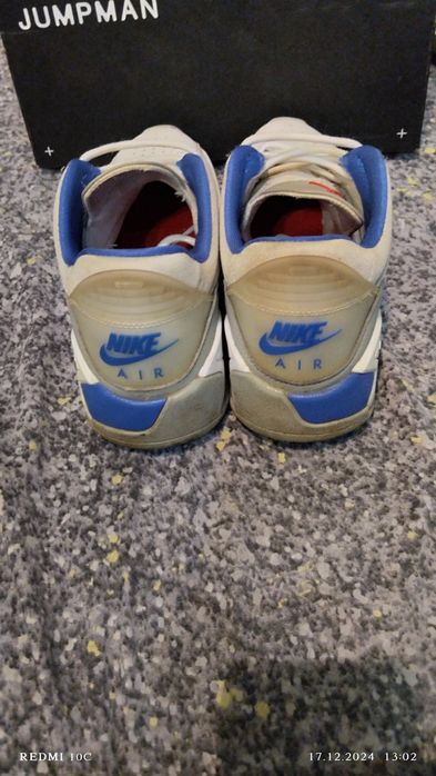 Кроссовки Джордан унисекс .