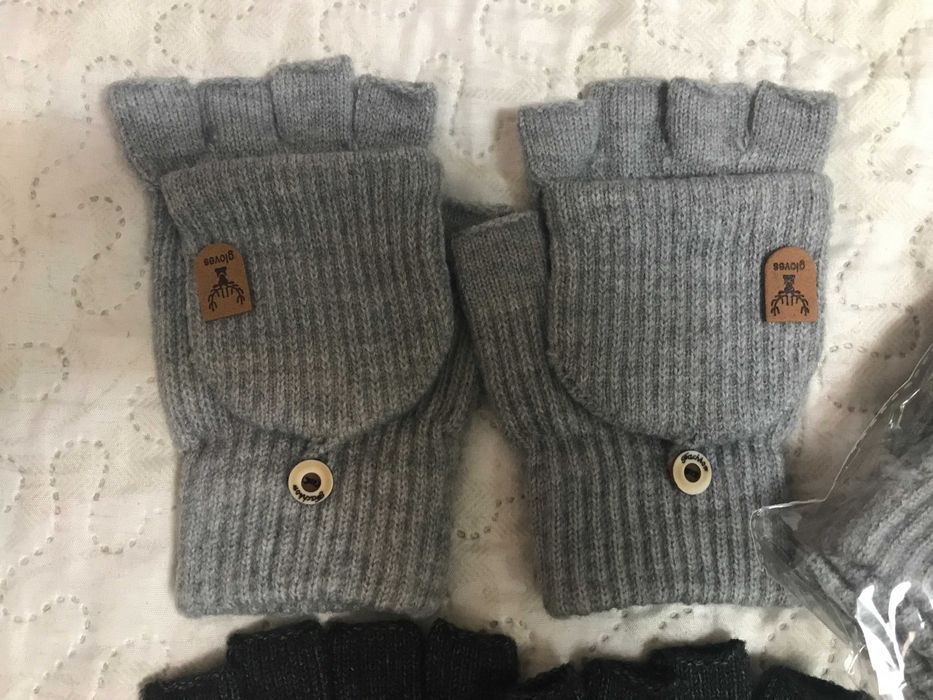 Рукавички-мітенки з "чохольчиком" для пальців. Темні і світліші.