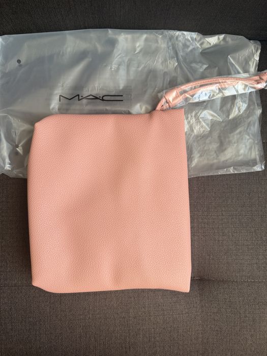 MAC kosmetyczka różowa cometics pouch