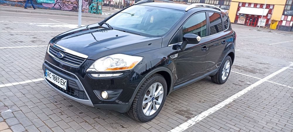 Ford Kuga 2011рік.