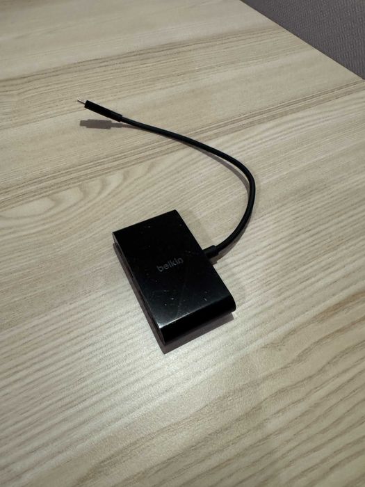 Belkin AVC018 Hub USB-C 4x USB-C 10 Gb/s PD 100 W