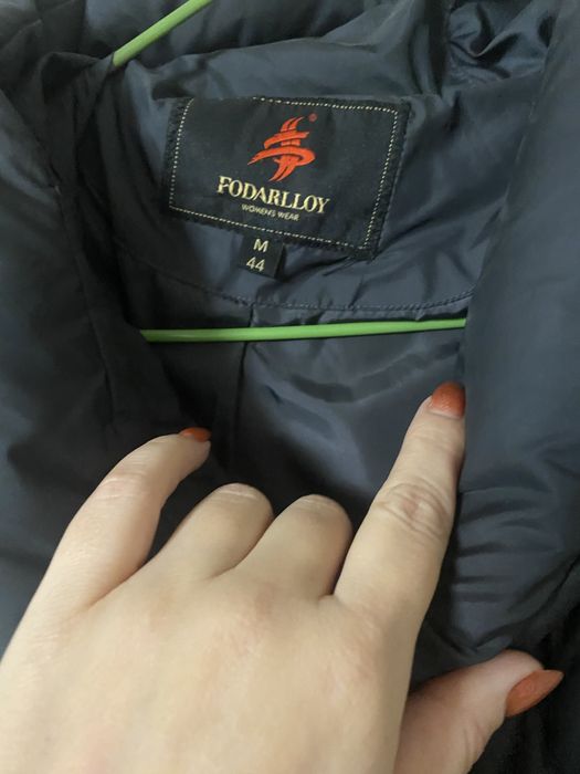 Продам жіночий пуховик