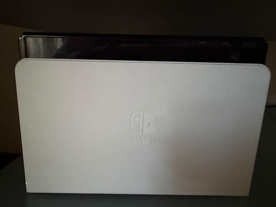 Nintendo Switch OLED Branca
