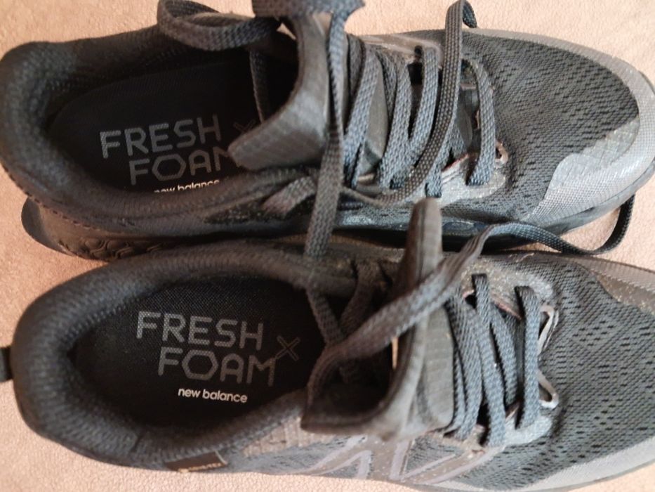 Продам підліткові кросівки New balance  38розм.