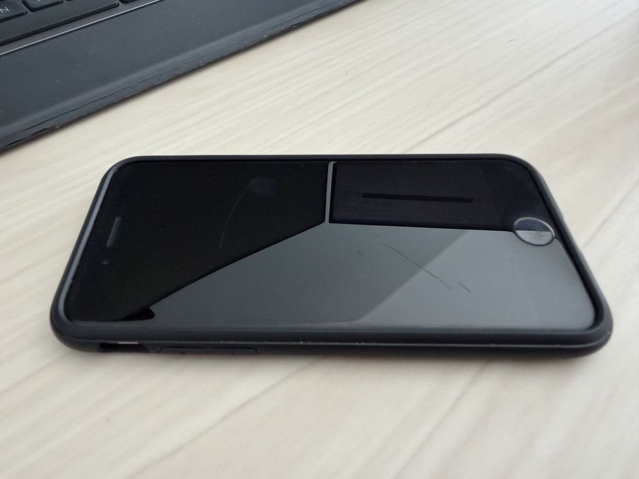 Apple iPhone SE 2022