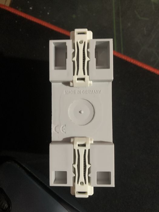 Цыфровой таймер Legrand