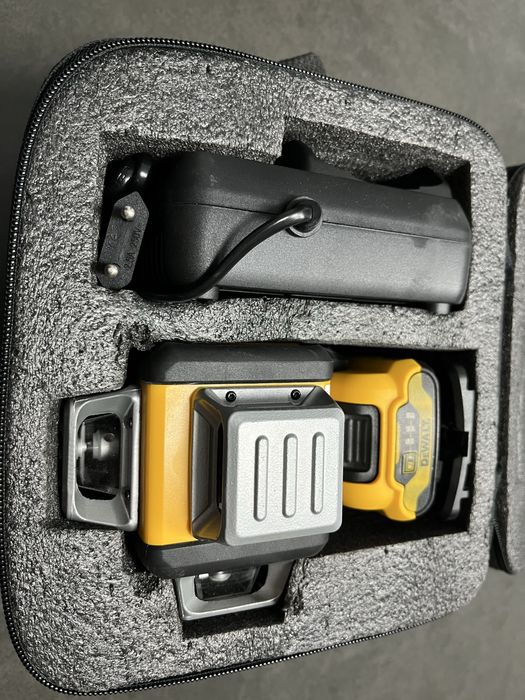 laser dewolt jak nowy