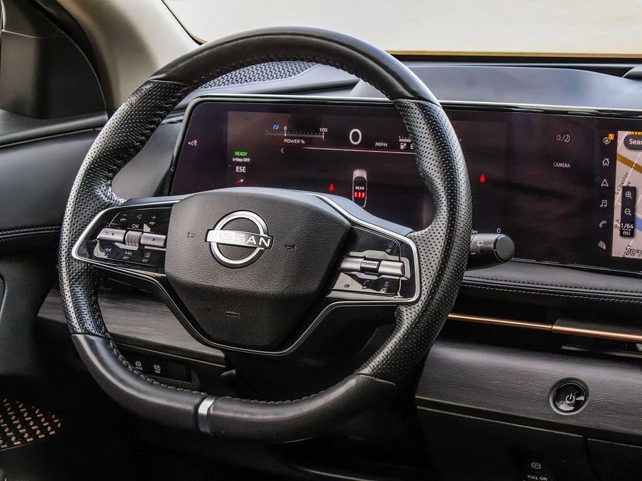 Nissan Ariya      2023