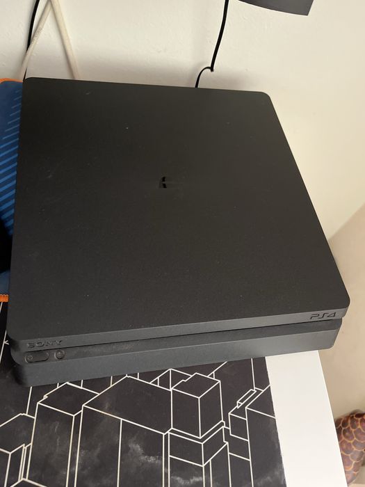 Ps4 Slim 1TB em ótimo estado