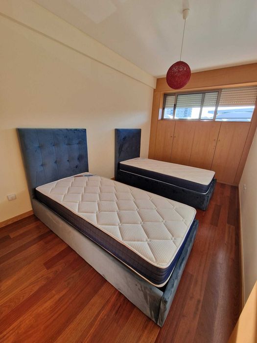 Camas de Solteiro Estofadas de Luxo 199€ - Disponíveis em Várias Cores! 190x90m! topp de Gama Novas Direto Da Fabrica