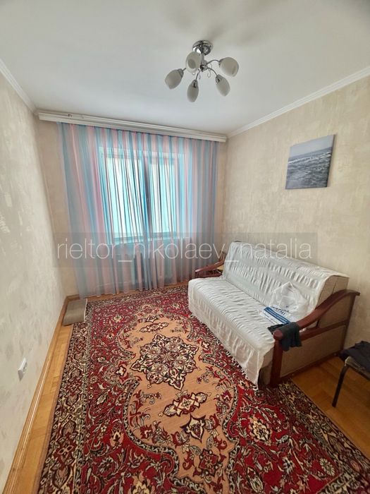Продаж 3-х кім.кв. з меблями і технікою