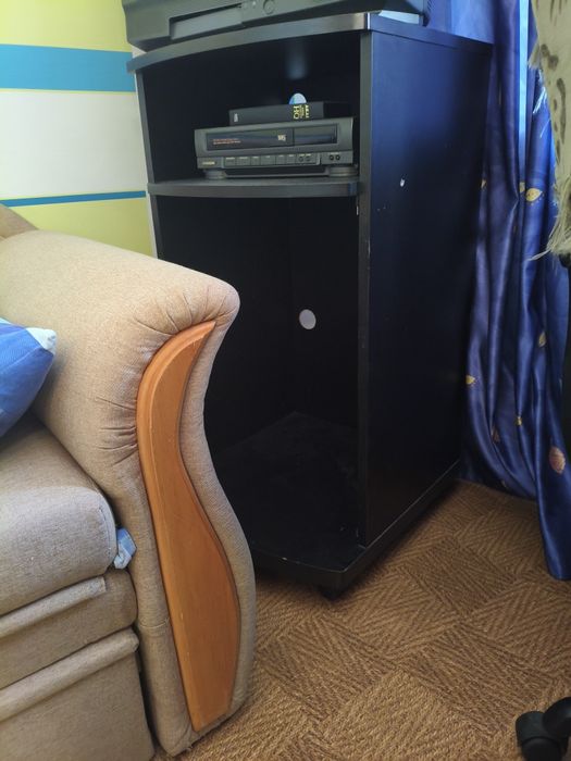 Тумба під телевізор