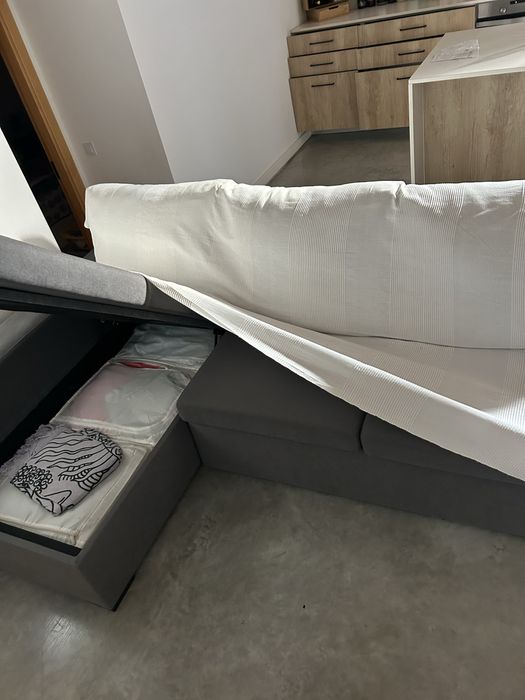 Sofa cama com arrumacao