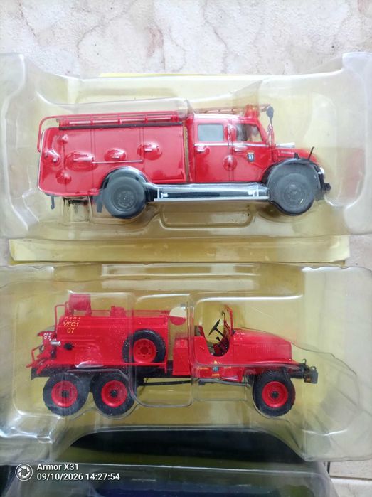 carrinhos miniatura escala 1/43  embalagens ainda seladas