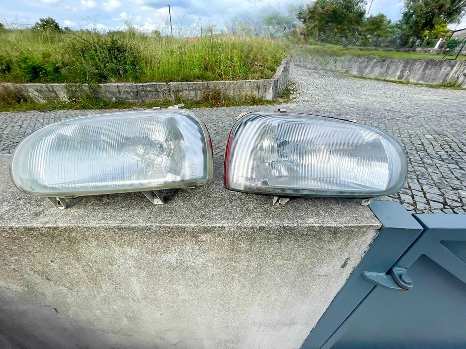 Conjunto Faróis Volkswagen Golf 3