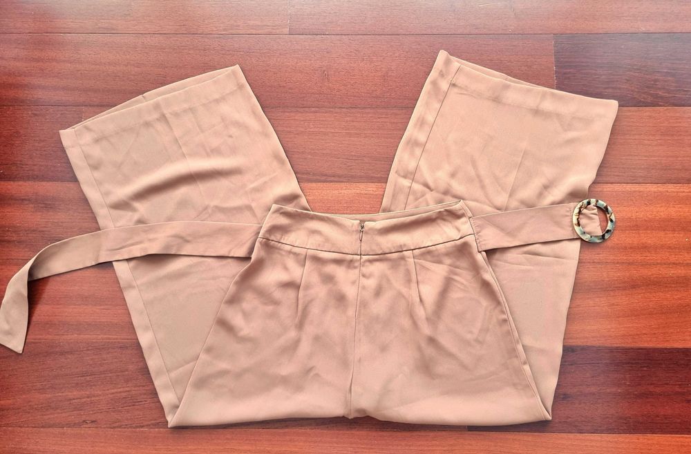 Calças largas castanhas/ caramelo Primark, tamanho 34 - nunca usadas