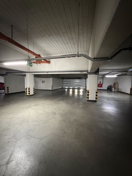 Miejsce postojowe / garaż Projektant