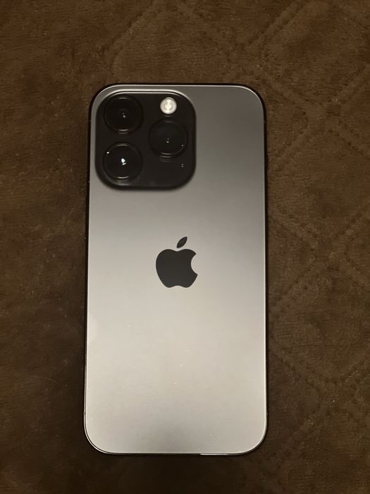 Айфон 14 про в хорошем состояние