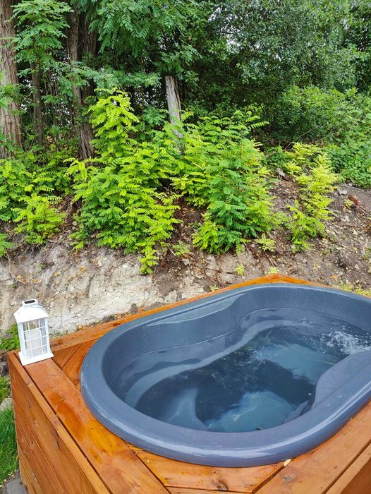 Relaks w domkach z balią nad Wisłą – weekend 2h od Warszawy