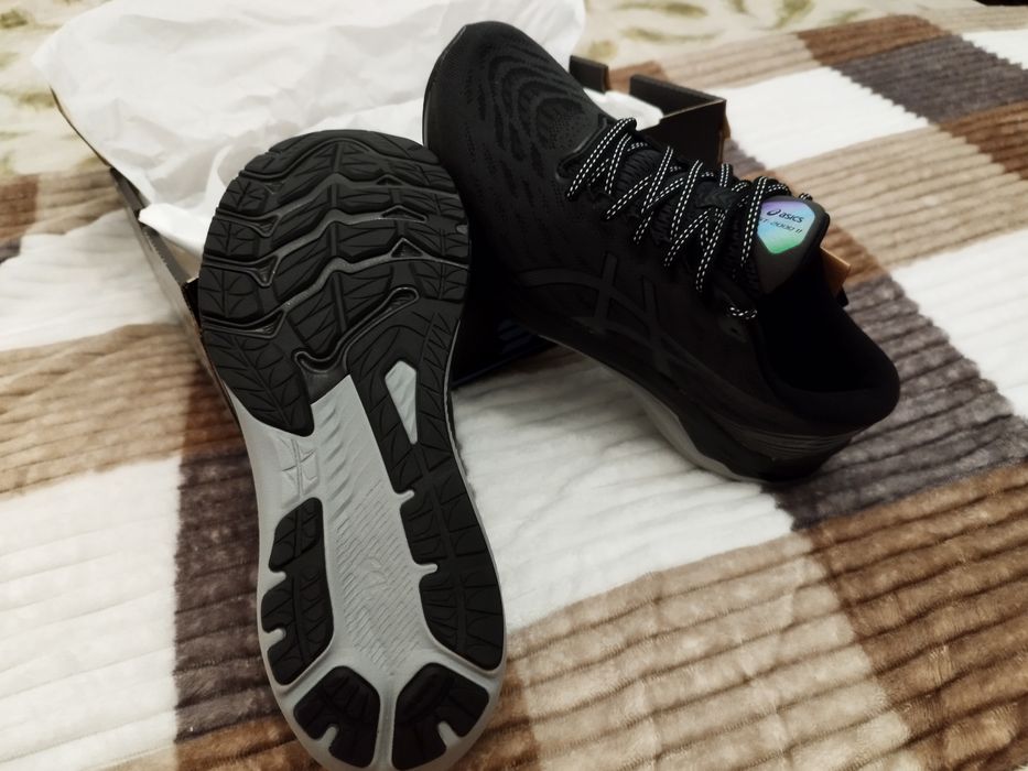 Sapatilhas Asics edição limitada "Solana"