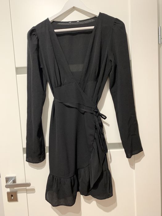 Asos czarna kopertowa mini sukienka M/L