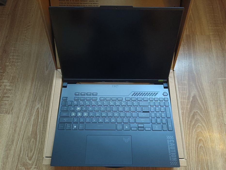 ASUS TUF Gaming F16" 144Hz/Core 5 210H/16GB/512GB SSD/RTX4050/140W gw