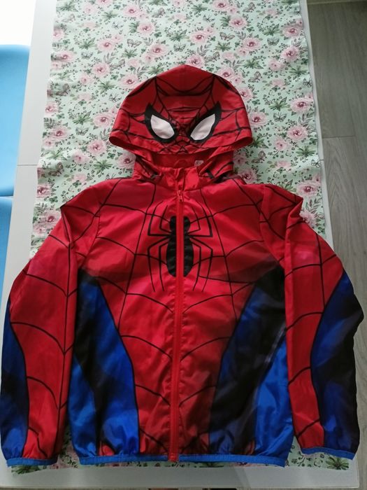 Kurtka wiosenna  spiderman czerwona 140