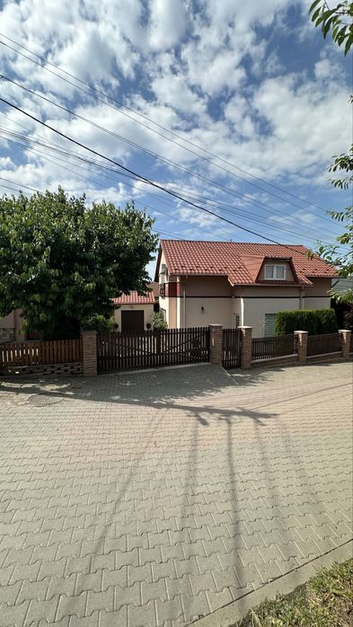 Продаж; Будинок; Чернівці; Міські комунікації; Ремонт; Газ;