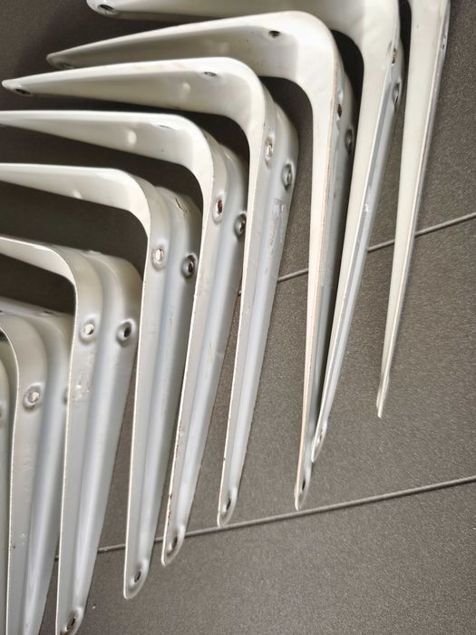 Poleias em metal branco (14cm X 12cm) - valor unitário