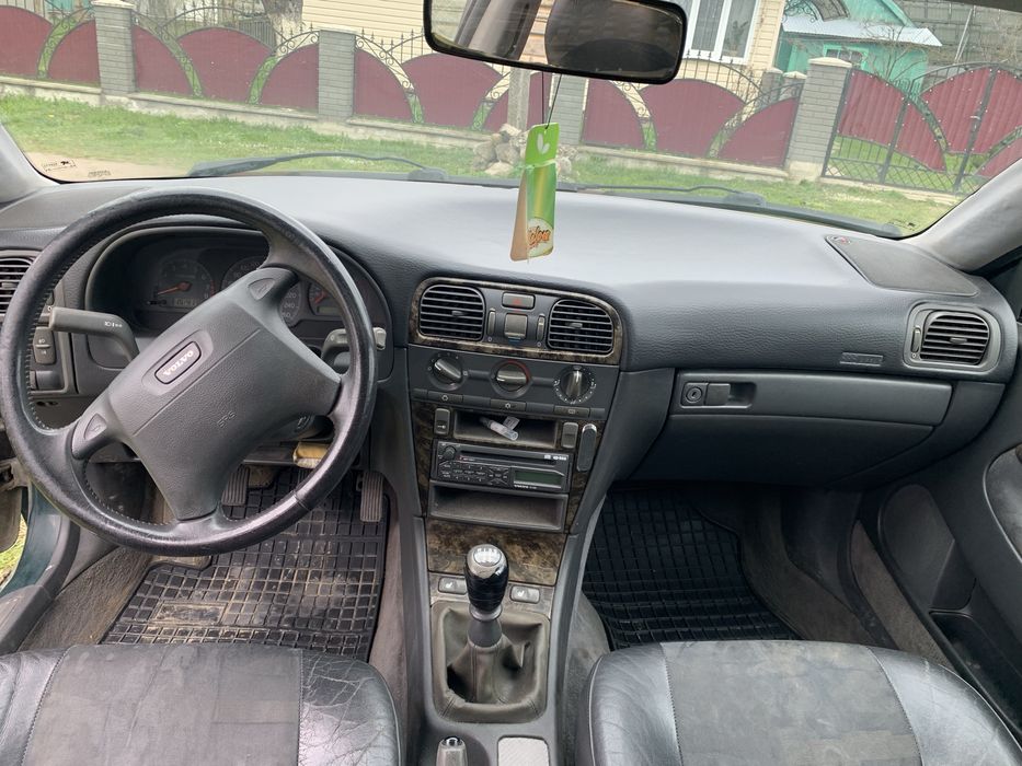 Продам volvo v40 2.0 бенз