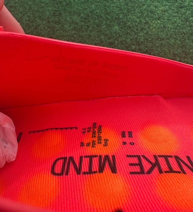 Nike Mind 001 Red